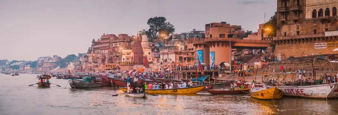 Taxi from Lucknow to Varanasi